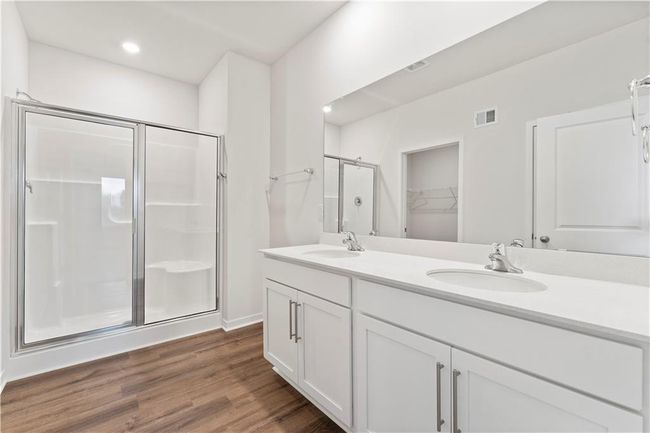 2204 Creek View Ln, House other with 4 bedrooms, 3 bathrooms and null parking in Raymore MO | Image 14