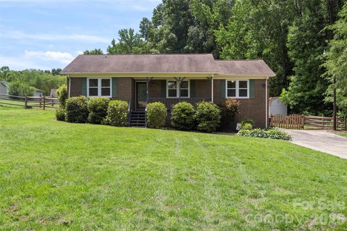 2201 Bow Brook Trl, Matthews, NC, 28104-6025 | Card Image