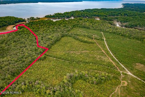 1 Maules Point Rd, Blounts Creek, NC, 27814 | Card Image