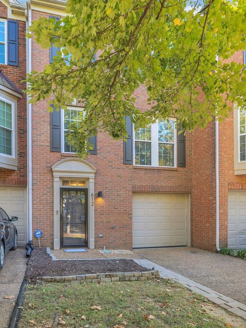 612 Huffine Manor Cir, Franklin, TN, 37067-5672 | Card Image