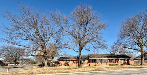 6002 E 17th St N, Wichita, KS, 67208-1708 | Card Image