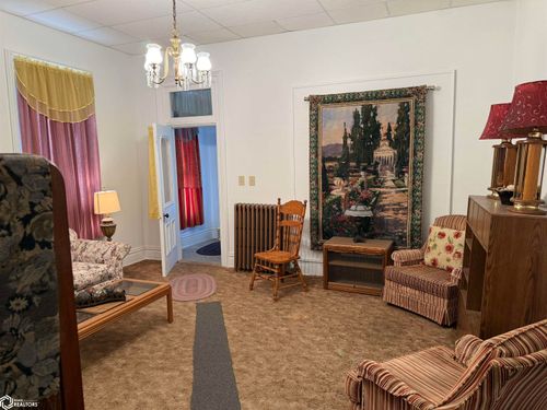 214 N Washington Street, Ottumwa, IA, 52501 | Card Image
