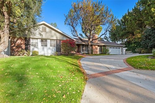 5068 Shirley, Tarzana, CA, 91356 | Card Image