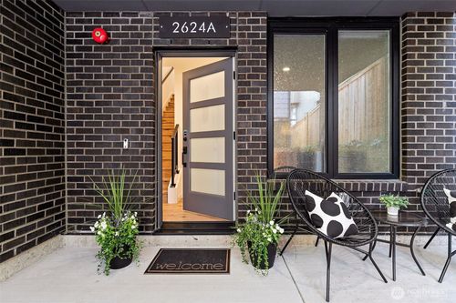 a-2624 Eastlake Ave E, Seattle, WA, 98102-3214 | Card Image