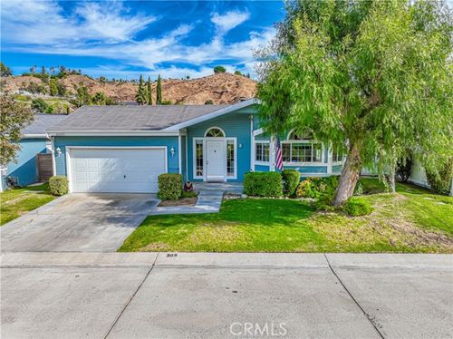 20073 Edgewater Dr, Canyon Country, CA, 91351-5773 | Card Image