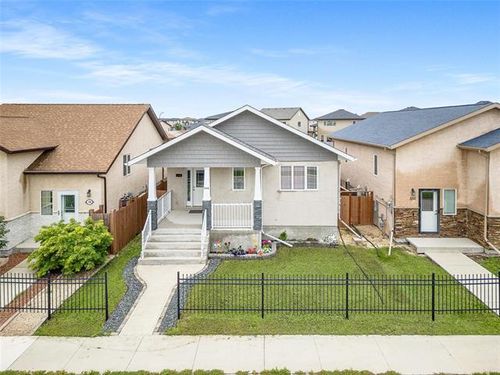346 Dr Jose Rizal Way, Winnipeg, MB, R2R0R2 | Card Image