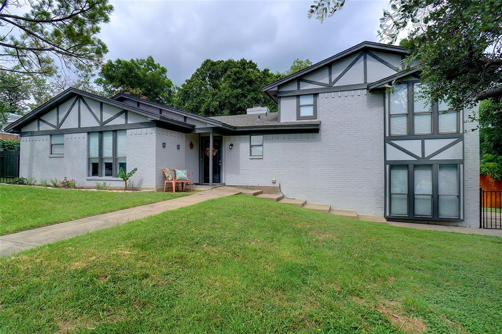 Rusk St, Weatherford, TX 76086