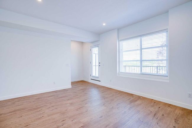 14209 1 St Nw, Home with 4 bedrooms, 2 bathrooms and 2 parking in Calgary AB | Image 9