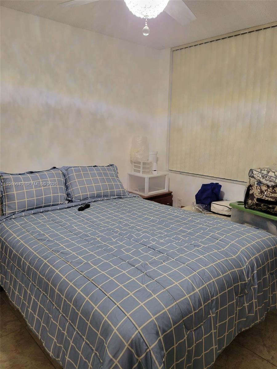 Residential in Pembroke Pines 4