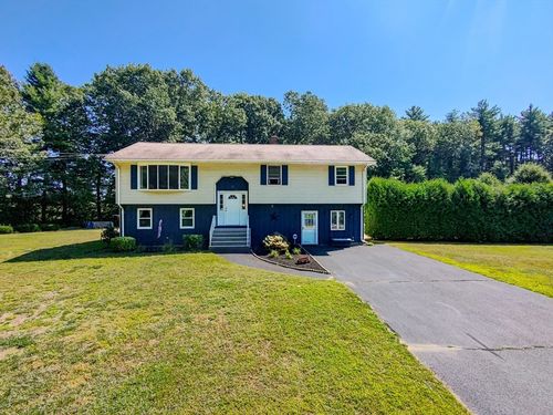 81 Morgan St, Granby, MA, 01033-9543 | Card Image