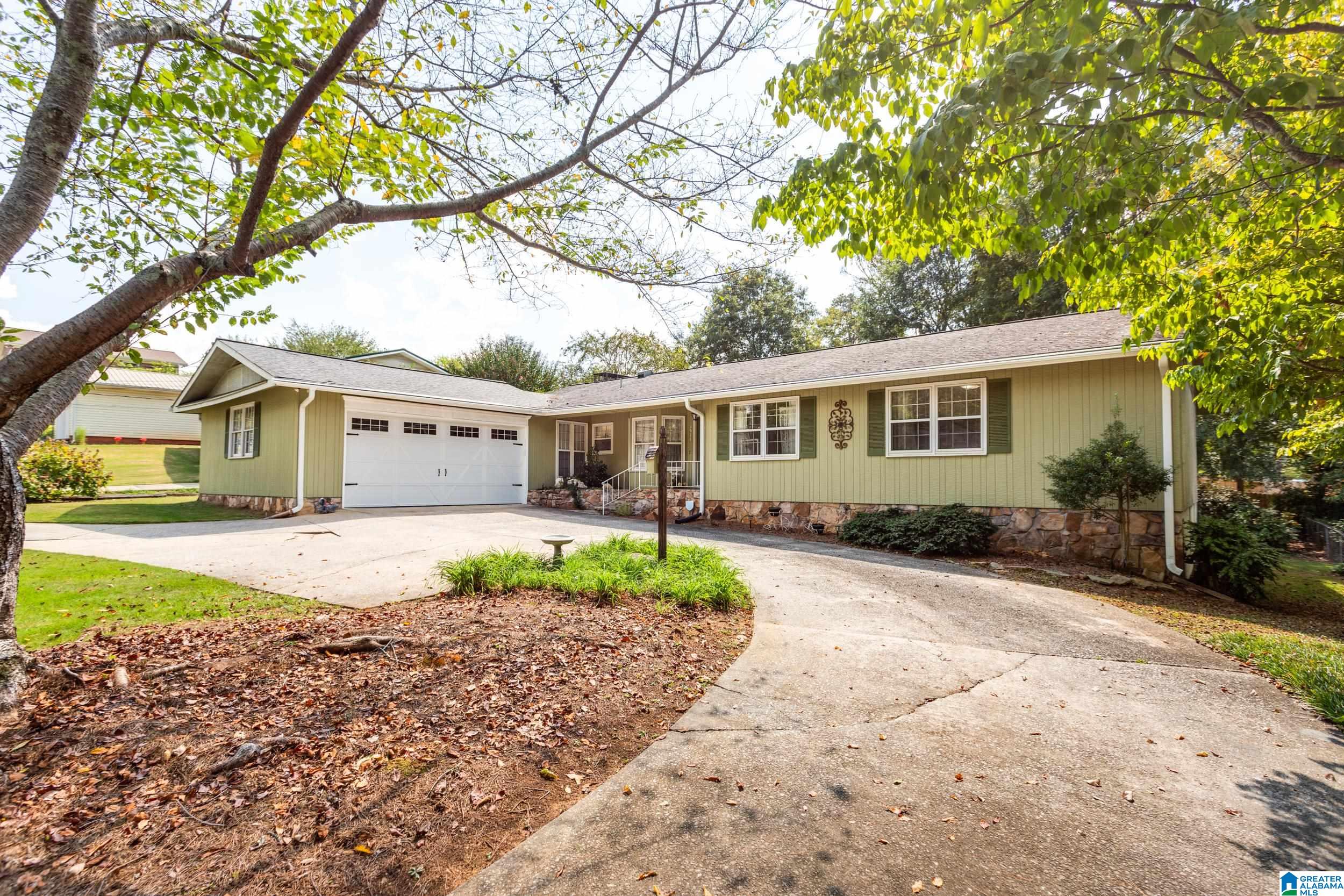 Canterbury Sq, Anniston, AL 36207