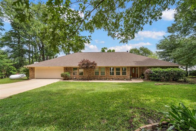 111 Venice Way, House other with 3 bedrooms, 2 bathrooms and 2 parking in Huntsville TX | Image 5