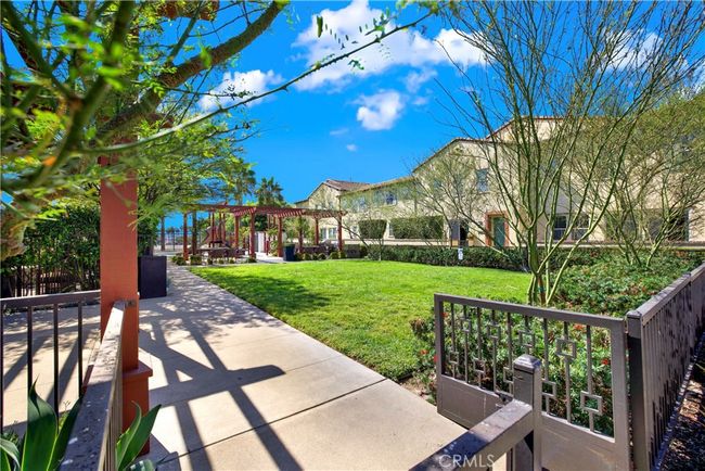 1103 El Paseo, Condo with 3 bedrooms, 2 bathrooms and 2 parking in Foothill Ranch CA | Image 27