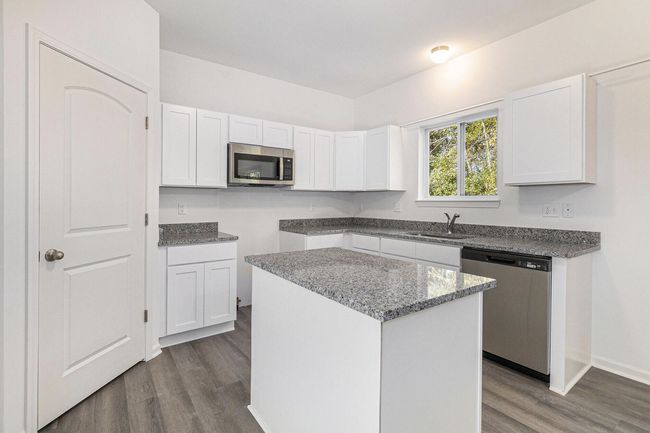 7055 Amanda Dr, House other with 4 bedrooms, 3 bathrooms and null parking in Van Buren Twp MI | Image 7