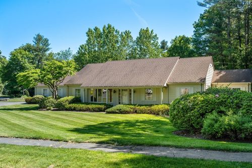 37 Driftwood Dr, Holden, MA, 01520-1558 | Card Image