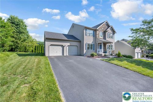 2130 Eagles Landing Dr, Nazareth, PA, 18064-1469 | Card Image