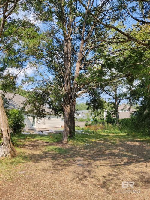 361 Azalea St, Fairhope, AL, 36532-1701 | Card Image