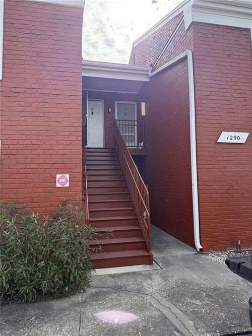 d-1290 83rd Ave N, ST PETERSBURG, FL, 33702-4196 | Card Image