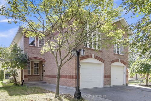 4 Saffron Crt, Nepean, ON, K2J4R7 | Card Image