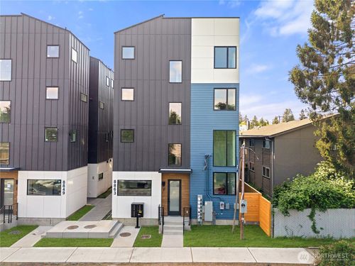 f-8863 Midvale Ave N, Seattle, WA, 98103-4033 | Card Image