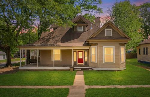 1306 E Fannin St, Marshall, TX, 75670-4418 | Card Image