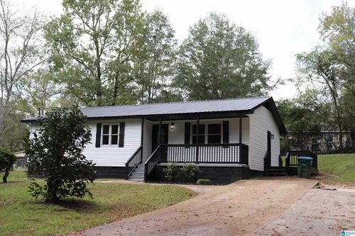 402 Adams Ave W, Oneonta, AL, 35121-2209 | Card Image
