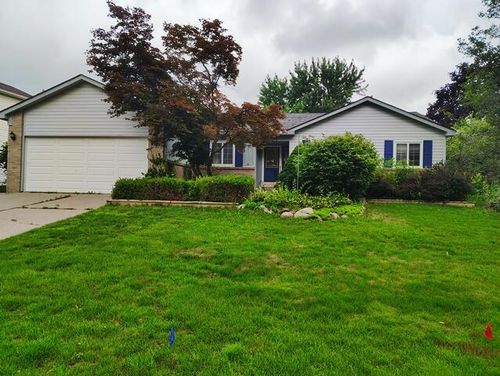 24672 Simmons Dr, Novi, MI, 48374-3071 | Card Image