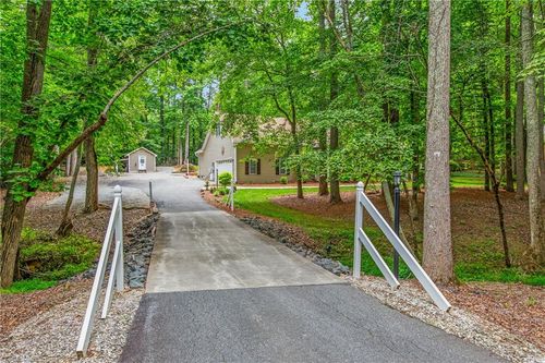 1239 Blackberry Ridge Road, High Point, NC, 27265 | Card Image