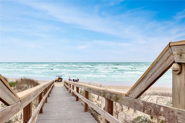 APT-122 - 5973 State Highway 361, Condo with 3 bedrooms, 2 bathrooms and 1 parking in Port Aransas TX | Image 28