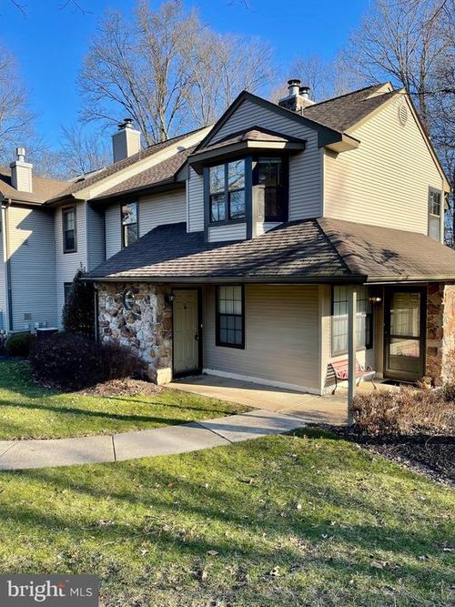 122 Basswood Ct, WARRINGTON, PA, 18976-2606 | Card Image