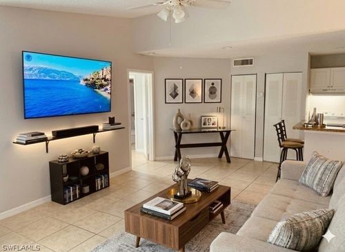 apt-15-124 Santa Clara Dr, NAPLES, FL, 34104-5414 | Card Image