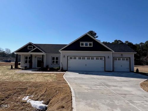 100 Lynn Ln, Selma, NC, 27576-6489 | Card Image