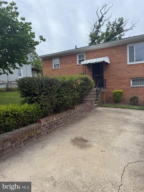 522 70th St, CAPITOL HEIGHTS, MD, 20743-2240 | Card Image