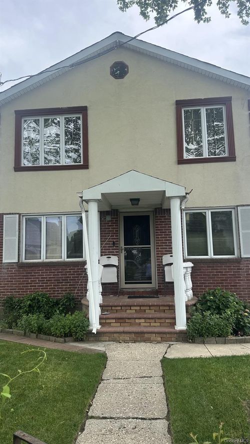 13812 249th Street, New York, NY, 11422 | Card Image