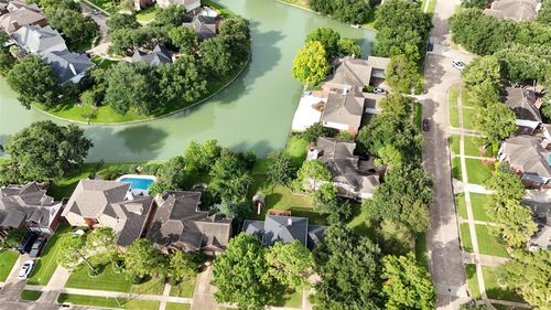1110 Lake Estates Dr, Sugar Land, TX, 77498-5624 | Card Image