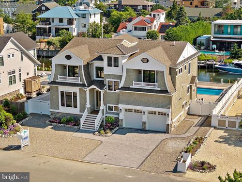 24 Beacon Dr, LONG BEACH TOWNSHIP, NJ, 08008-6111 | Card Image