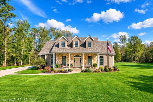 440 Kimberly Dr, Aurora, OH, 44202-8409 | Card Image