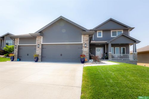 12210 Quail Dr, Bellevue, NE, 68123-1172 | Card Image