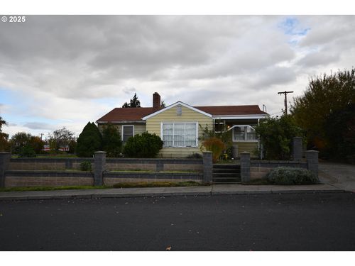 1300 View Ct, The Dalles, OR, 97058-3251 | Card Image