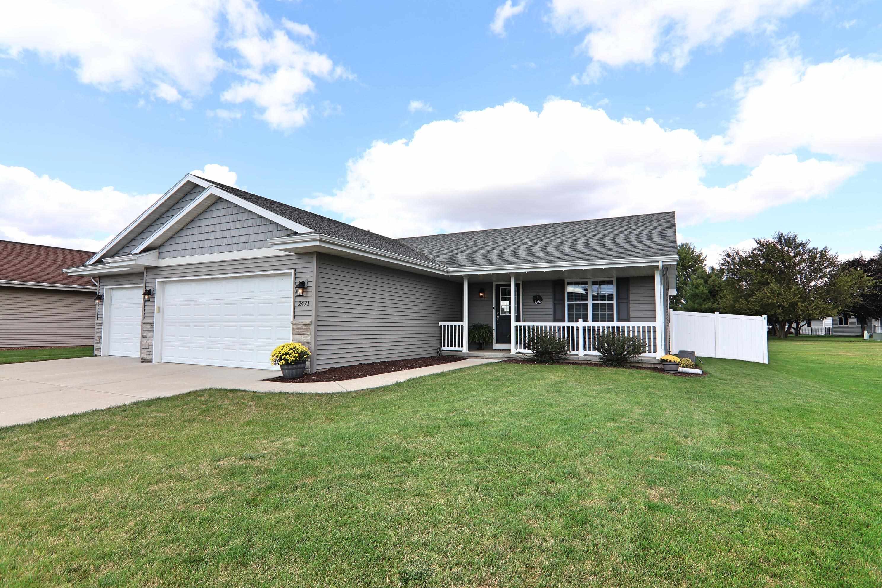 Winthrop Dr, Janesville, WI 53546