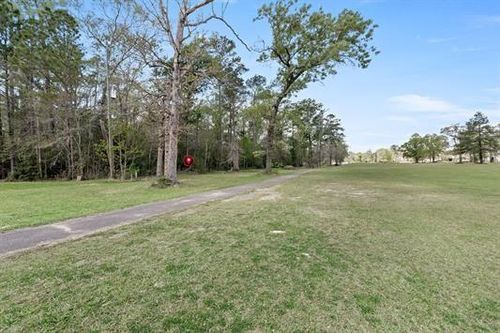 000 Lakeview Dr, Sour Lake, TX, 77659 | Card Image