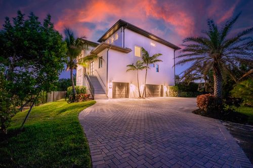 7683 Pelican Pointe Dr, Jensen Beach, FL, 34957-2002 | Card Image
