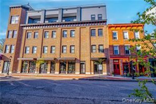 301-226 Main St, Beacon, NY, 12508-2732 | Card Image