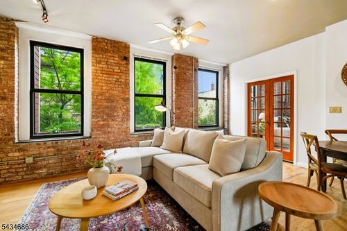 207-54 Mcwhorter St, Newark, NJ, 07105-1413 | Card Image
