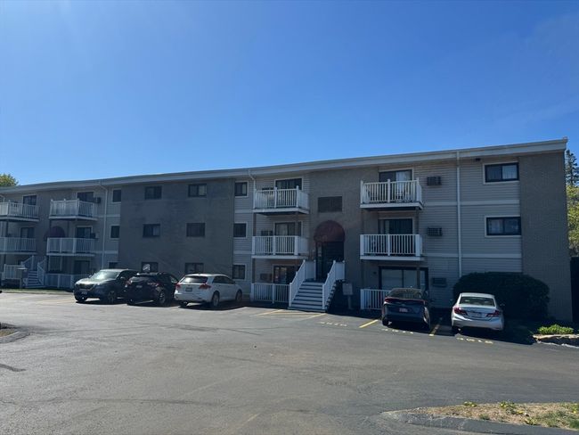 APT-18 - 35 Hosmer St, Condo with 2 bedrooms, 1 bathrooms and 1 parking in Marlborough MA | Image 11