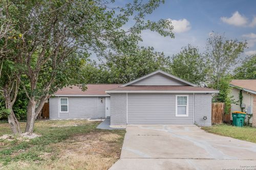 112 Meadow St, Converse, TX, 78109-2516 | Card Image