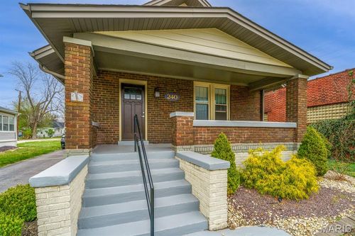240 S Buchanan St, Edwardsville, IL, 62025-2109 | Card Image
