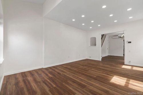 34-35 Jordan Street, New York, NY, 11358 | Card Image