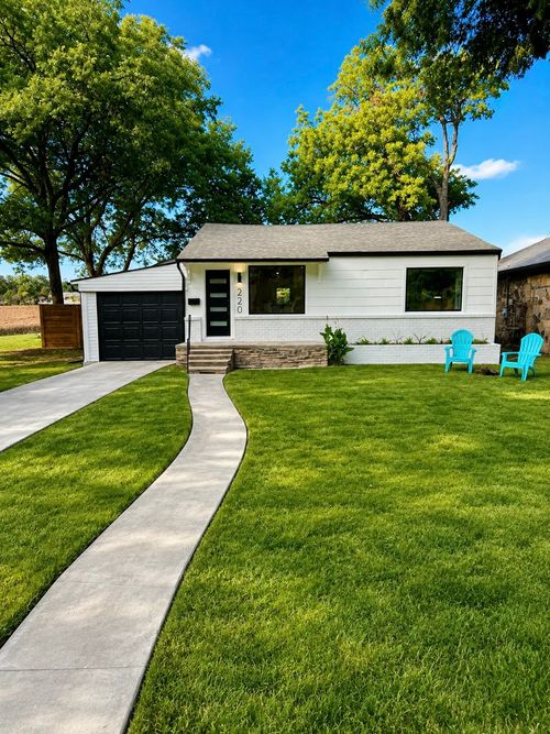 220 Sky Acres Dr, Westworth Village, TX, 76114-4214 | Card Image