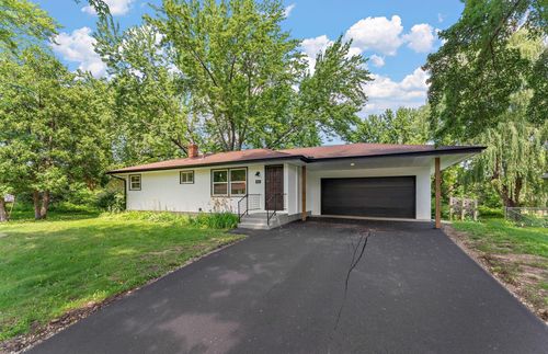 405 Judith Ave, Roseville, MN, 55113-2365 | Card Image
